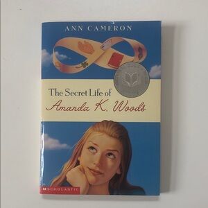 📚5 for $25📚 - The Secret Life of Amanda K. Woods